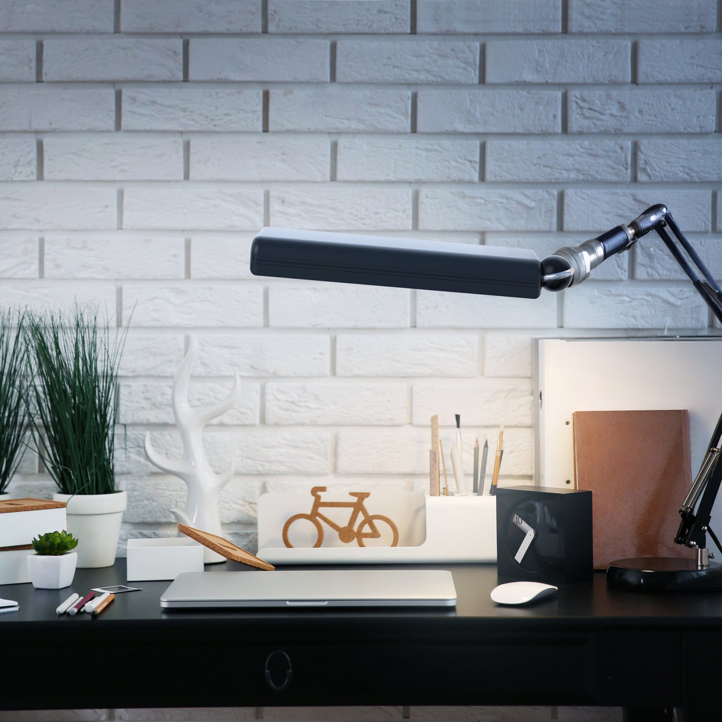 32W Triple Tube PL GX24q-3 Base Bright White Non-Dimmable CFL Light Bulb